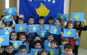 Pavarësia e Kosovës, atmosferë festash në shkolla