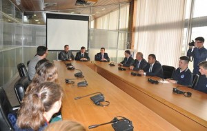 Ministri takon nxënësit fitues të kuicit “Eureka”