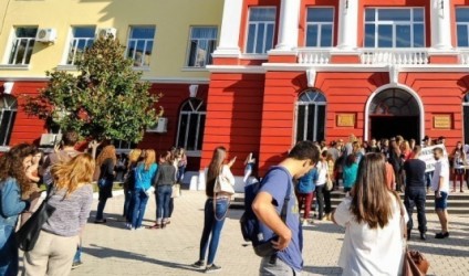 Nis viti i ri akademik për 83 mijë studentë 