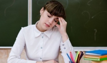 Përse mësuesit ndihen të lodhur pas mësimit?