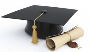Studimet jashtë vendit, studentët pajisen me diplomë