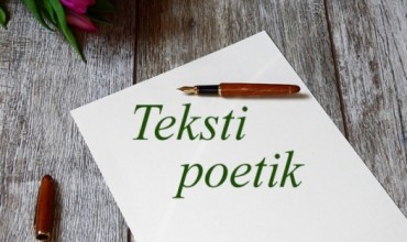 Hapat që duhen ndjekur për të bërë analizën e një teksti poetik