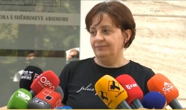 Protesta e maturantëve, Rezana Vrapi: Asnjë pyetje jashtë programit, nuk bëjmë rivlerësim të testit