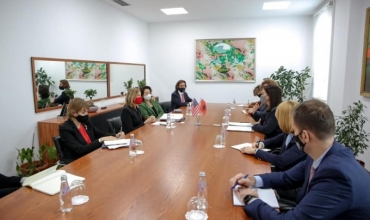 Partneritet mes Shqipërisë dhe SHBA për arsimin, Ministrja Kushi takim me Marie Royce dhe Yuri Kim