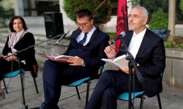 Akademiku Sabri Hamiti promovon veprën “Naim Frashëri”, 120 vjet nga amshimi i poetit kombëtar  