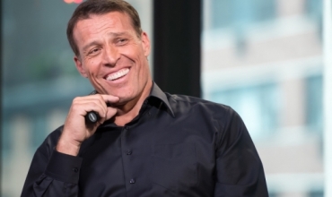 Si të jeni të suksesshëm në jetë nga Tony Robbins