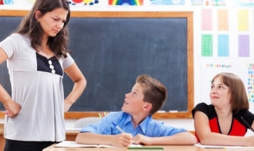 Si të reagoni ndaj sjelljes jo të mirë të nxënësve