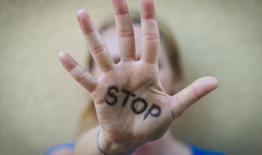 “Stop Dhunës!’’ nga Vojsava Çilaj