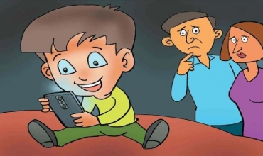 Si mund të reduktojmë kohën e qëndrimit të fëmijëve në celular?