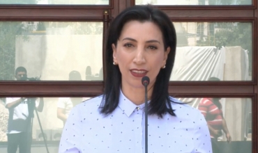 Rriten me 6% pagat e mësuesve/ Kushi: Përfitojnë për herë të parë edhe punonjësit e shërbimit psiko-social dhe oficerët e sigurisë 