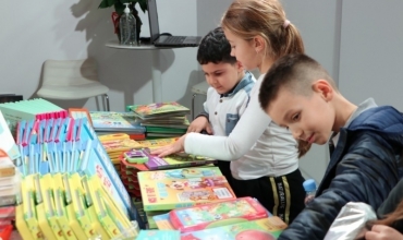 Sot dita e fundit e shkollës/ Ministrja Kushi nxënësve: Lexoni sa më shumë libra gjatë verës