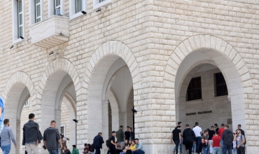 Inxhinieritë “mundin” Mjekësinë, maturantët zgjedhin degë që sigurojnë punësim pas diplomimit