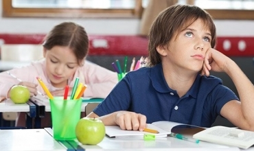 Si duhet të punojnë mësuesit me fëmijët e papërqendruar në klasë? 