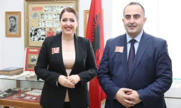 Ministrat e Arsimit të Shqipërisë dhe Maqedonisë së Veriut takohen te Ish-Normalja e Elbasanit, vlerësojnë mësuesit e gjuhës shqipe