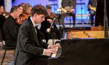 Talenti 15-vjeçar, Erbli Zade: Piano është gjuha që më lidh me botën