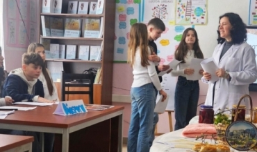 “Traditat në vendin tim”, projekt vjetor në lëndën e anglishtes për klasën e 8-të nga mësuesja Marjana Tusha 