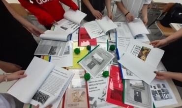 Nxënësit e “Eftali Koçi” dhe mësuesja Aida Haxhiu: Model frymëzues pune për gjuhën dhe letërsinë shqipe