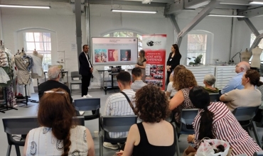 “Rëndësia e integrimit të artit në shkollë”-  projekti i mësuesit Mentor Kovaçi prezantohet në Kent