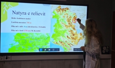 Orë mësimore e hapur me Smartlab, tema: "Relievi i Shqipërisë", klasa XI-B