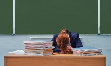 &ldquo;M&euml;suesit e harruar: Paga e 12 muajve q&euml; s&rsquo;mjafton nd&euml;rsa BE shp&euml;rblen dy her&euml;&rdquo;