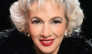 Nd&euml;rron jet&euml; gazetarja dhe shkrimtarja Rezarta Re&ccedil;i