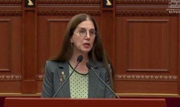 Kumbaro n&euml; Kuvend: I japim zgjidhje shqet&euml;simit t&euml; pages&euml;s p&euml;r 6761 m&euml;sues t&euml; pun&euml;suar para vitit 2017