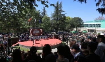 Diplomohen mbi 1,500 student&euml; n&euml; Universitetin Bujq&euml;sor t&euml; Tiran&euml;s, Kumbaro e Salla: Profesionet e bujq&euml;sis&euml; drejt tregut europian t&euml; pun&euml;s 2030 