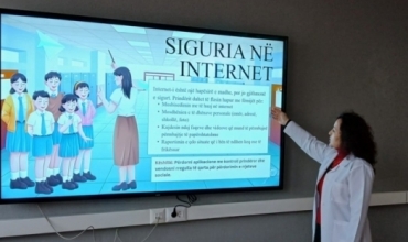 Teknologjia dhe f&euml;mija, udh&euml;rr&euml;fyes p&euml;r prind&euml;rit n&euml; epok&euml;n digjitale nga m&euml;suesja Migena Thaka