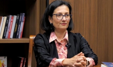 Intervist&euml; me Dr. Alma Dema: Let&euml;rsia nuk formon vet&euml;m mendjen, por edhe bot&euml;n emocionale t&euml; f&euml;mij&euml;s