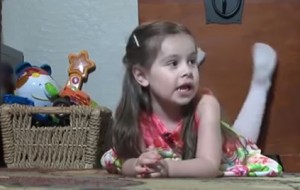 3-vjeçarja Alice Amos, fëmija më inteligjent në botë?!
