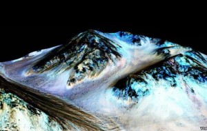 Shkencëtarët: Në planetin Mars ka ujë të kripur