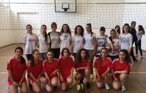 Volejboll, ndeshen skuadrat e dy gjimnazeve në Krujë