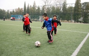 Projekti gjigant, 50 mijë shkolla futbolli deri në 2025
