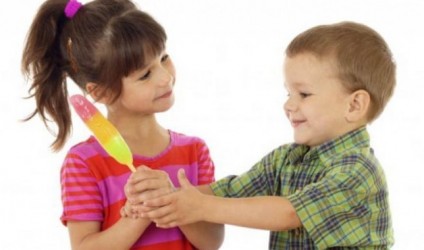 Si të rrisim fëmijë altruist