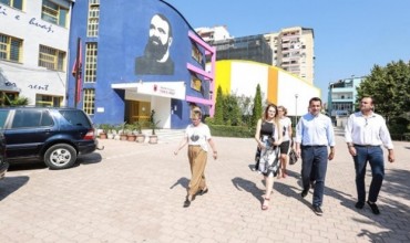 Motoja e Bashkisë Tiranë: “Çdo ditë një shkollë!”