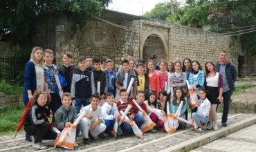 Nxënësit e klasës së gjashtë vizitë në Kalanë e Tiranës