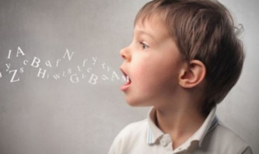 Kur fëmijët shqiptojnë keq fjalët