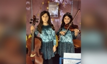Kristel dhe Klesta, binjaket e harqeve që fituan çmimin e parë të “Perform-Online” gjatë karantinës 