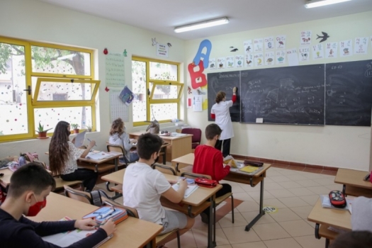 Qsha QSHA: Testime dhe modele testesh në Vlerësimin e Arritjeve të Nxënësve ...