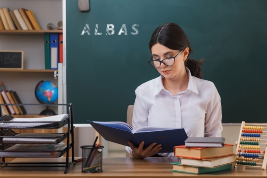 Pyetësor për tekstet shkollore Albas - Portali Shkollor