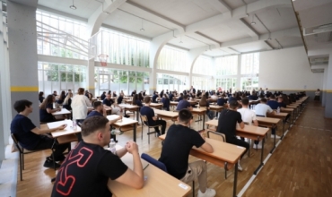 Matura Shtetërore, 30 mijë maturantë i nënshtrohen sot provimit të Gjuhës Shqipe dhe Letërsisë 