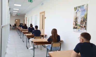 Publikohen notat e provimit të Gjuhës Shqipe dhe Letërsisë! 440 mbetës, vetëm 15 nxënës absolut