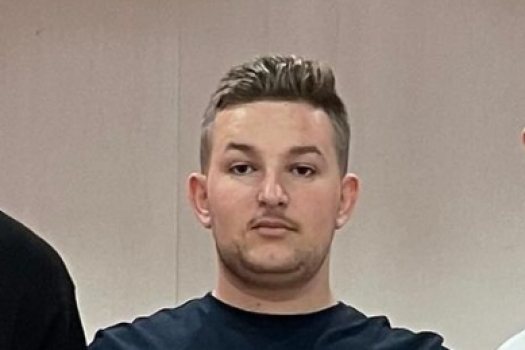 Arrestohet Ermes Hoxhalli, 20-vjeçari arriti të mashtrojë qindra mësues ...