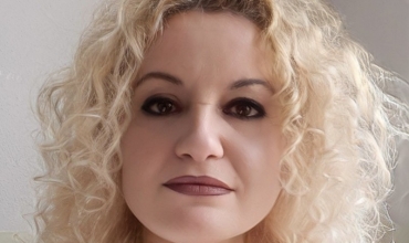 Manushaqe Hoxha Laçi: Trekëndëshi mësues-nxënës-prind, “shtylla kurrizore” e arsimit
