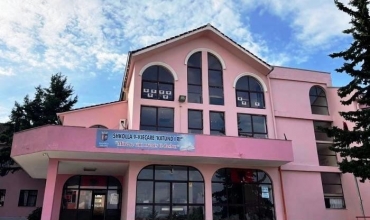 Një letër mirënjohjeje mësuesve për fundin e rrugëtimit 9-vjeçar...