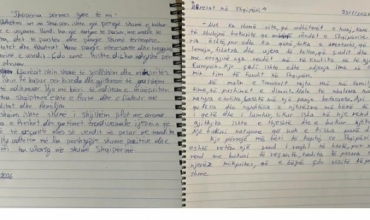 Kur gjuha shqipe ruhet larg atdheut, dy ese t&euml; bukura nga nx&euml;n&euml;s shqiptar&euml; n&euml; Greqi 