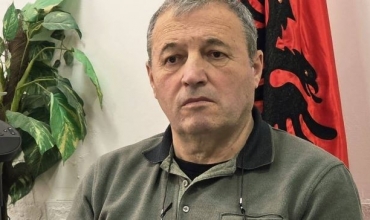 Virion Gra&ccedil;i: Ironia tragjike e Konstandinos Kavafis, poezia dhe drama e njeriut modern