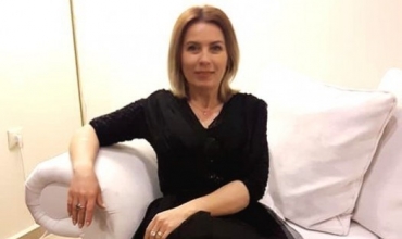 &ldquo;Jeni m&euml; t&euml; mir&euml;t!&rdquo;, letra mbresl&euml;n&euml;se me t&euml; cil&euml;n i drejtohet nj&euml; drejtoresh&euml; koleg&euml;ve t&euml; saj