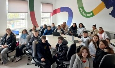 Or&euml; SmartLab, Anglisht V, tema: Comparative and Superlative degrees