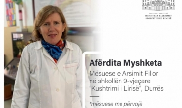 Surpriz&euml; n&euml; dit&euml;lindje, prind&euml;rit e klas&euml;s s&euml; pest&euml; fal&euml;nderojn&euml; m&euml;suesen Af&euml;rdita Myshketa